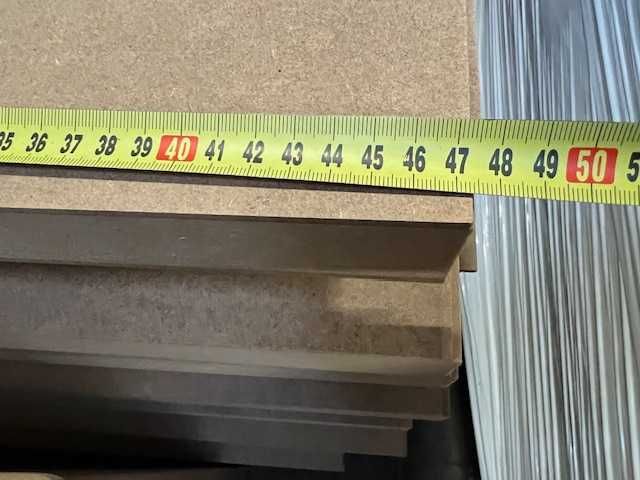 płyta lekka na drzwi  Finlight 4cm różne pasy 2,5 m długosci 25 zł /m2