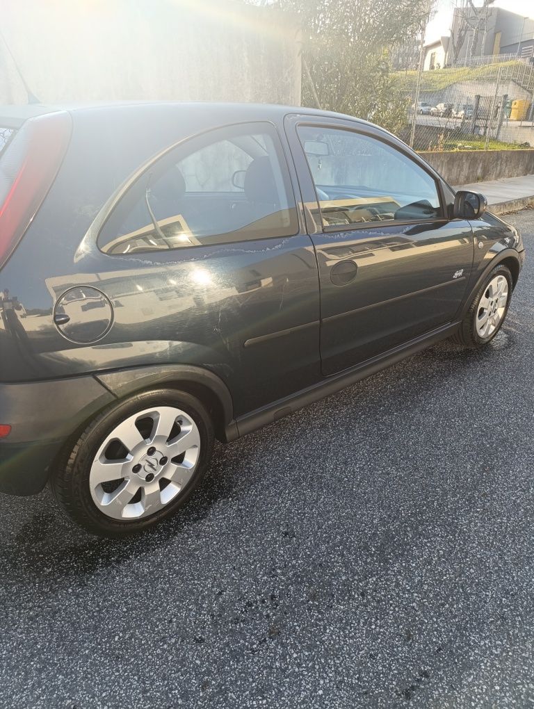 Opel Corsa C Sport 1.2 (só 125.400 km's)