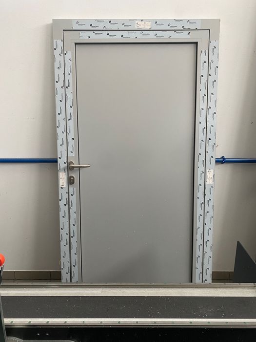 Nowe drzwi aluminiowe ! Okazja! 1085x2050