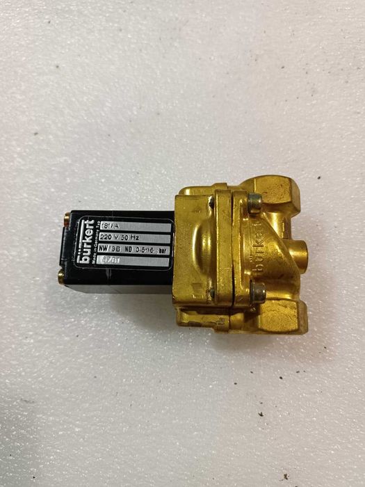 Zawory elektromagnetyczne - różne rodzaje, wiele sztuk, od 40zł
