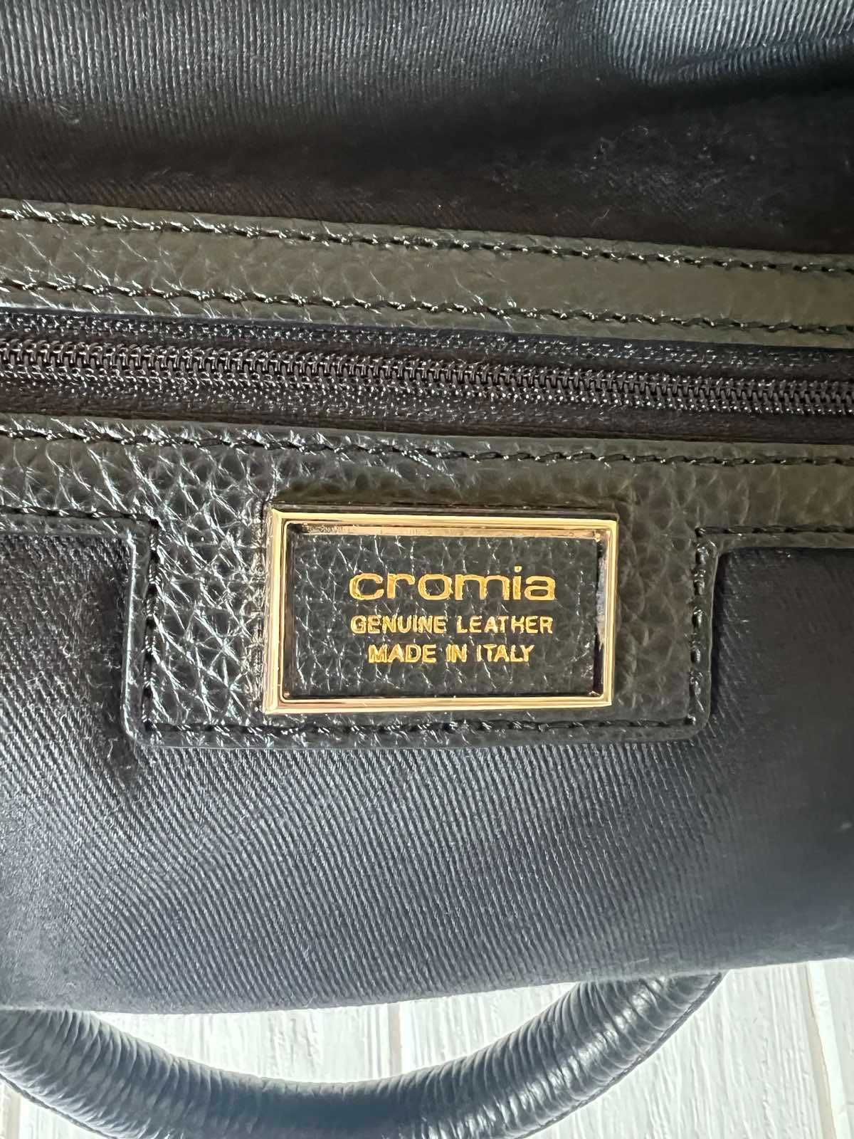 Женская черная удобная сумка cromia италия оригинал кожа средний разме