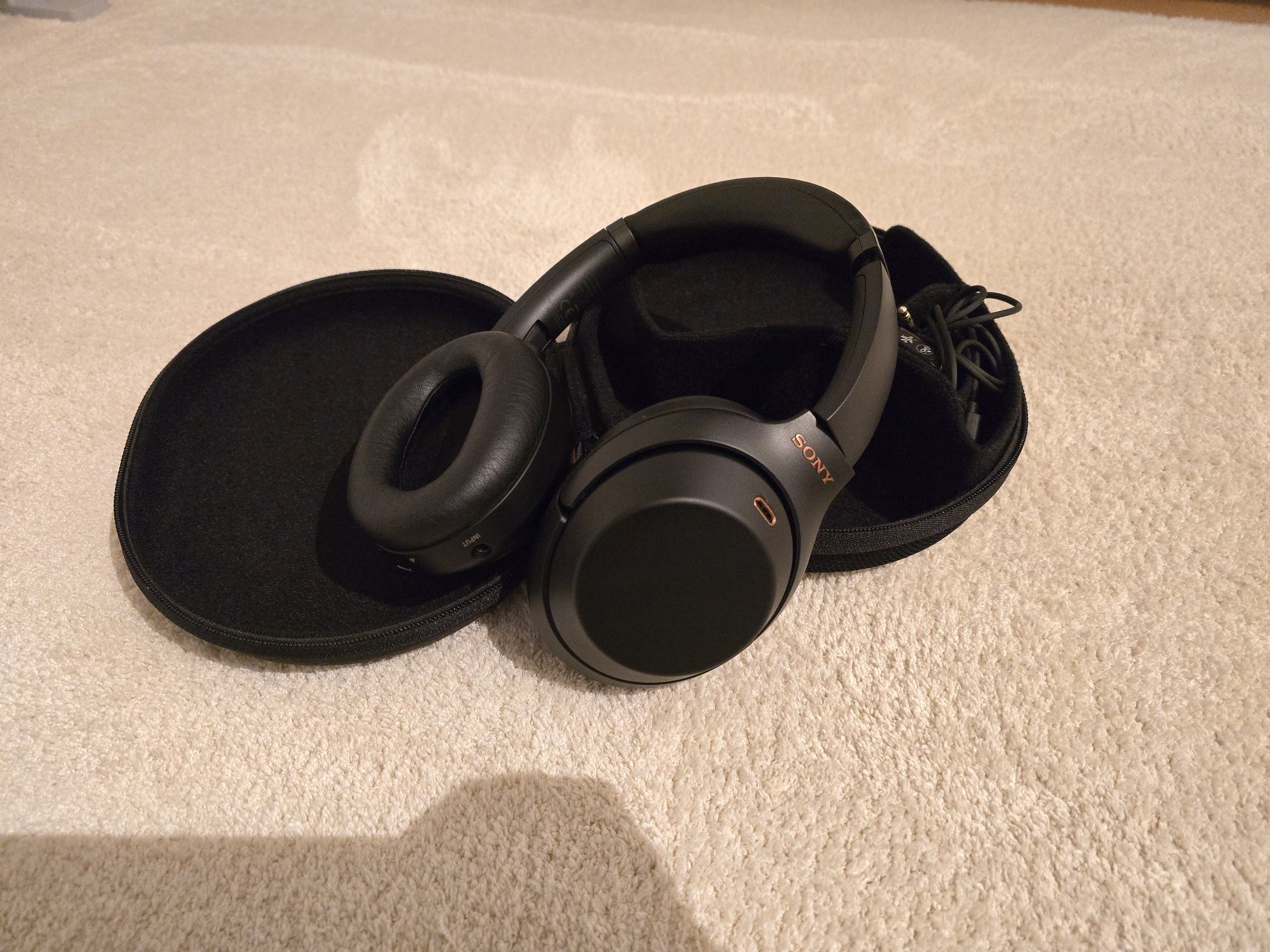 Sony WH1000XM3  .