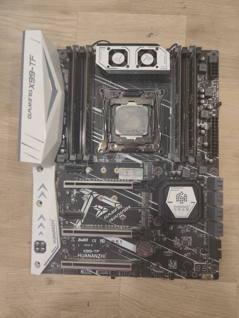 Комплект Huananzhi X-99 TF + E5-2678V3 +32Gb