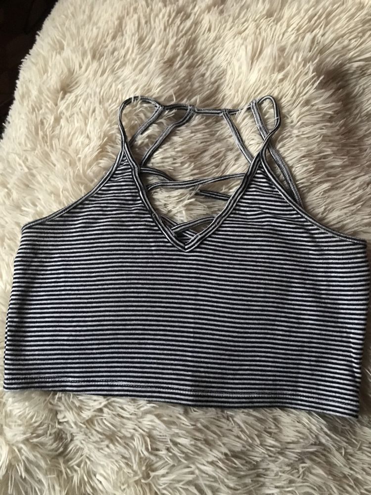 Bluzka crop top Reserved S