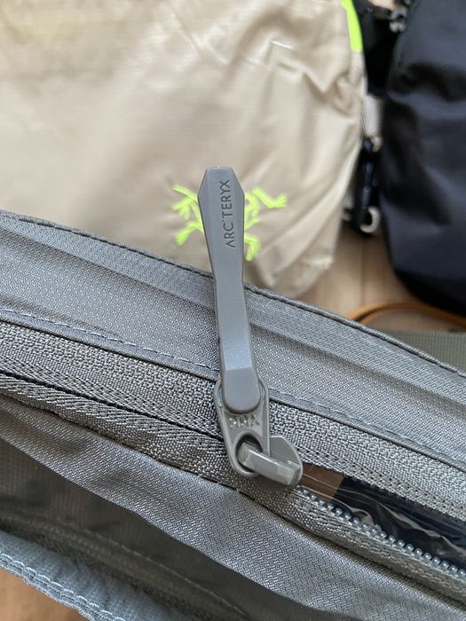Сумка месенджер Arc'teryx Heliad арктерікс бананка сумка через плече