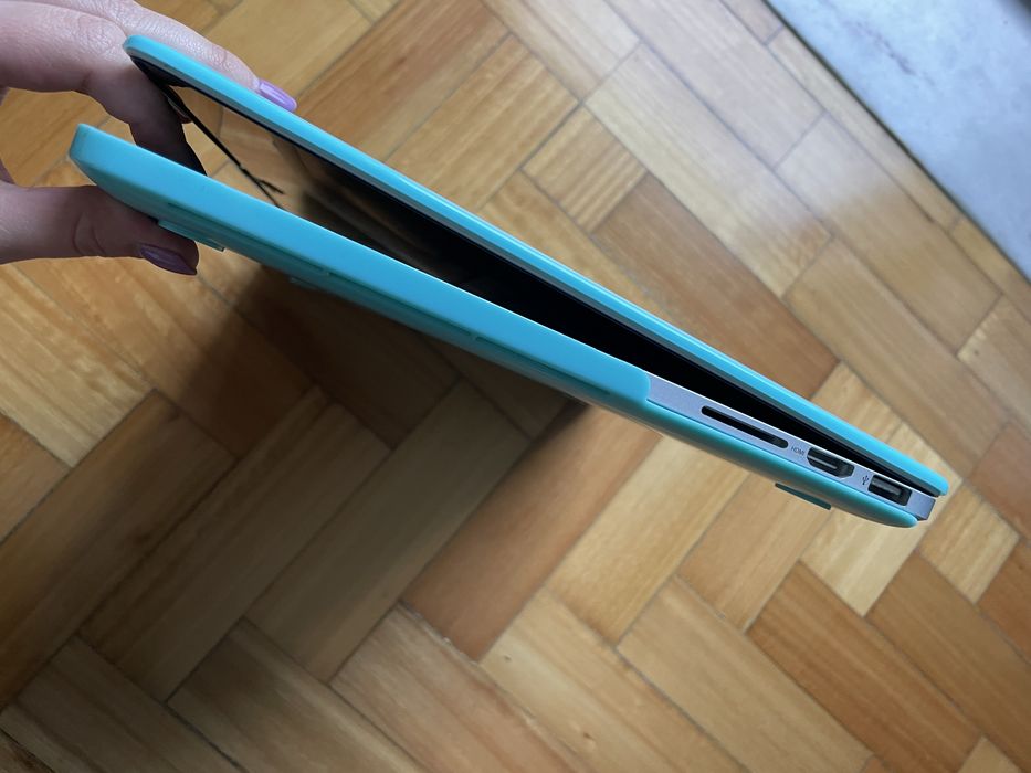 Capa plástico MacBook Pro 15”