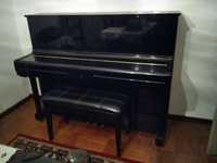 Piano preto,sofisticado em bom estado