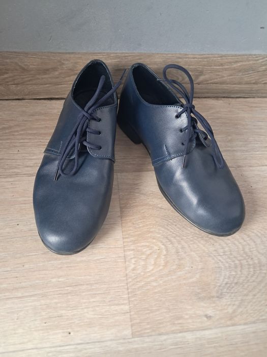 Buty wizytowe chłopięce roz.30