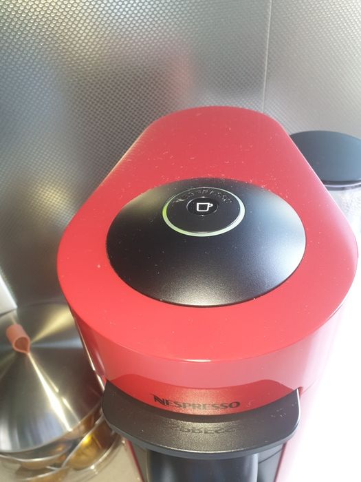 DELONGHI Nespresso Vertuo Plus