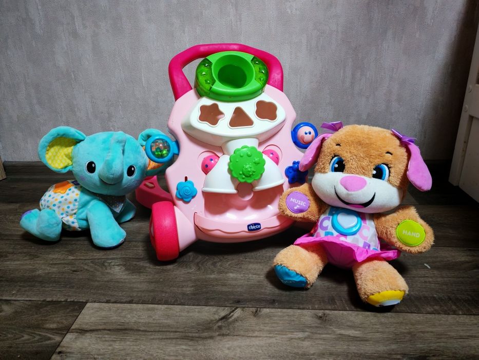 Іграшки для малюків