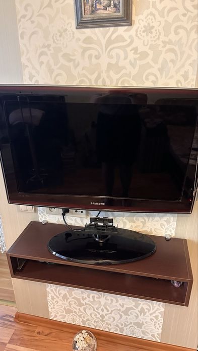 Телевизор SAMSUNG, видеомагнитофон JVC и другое...