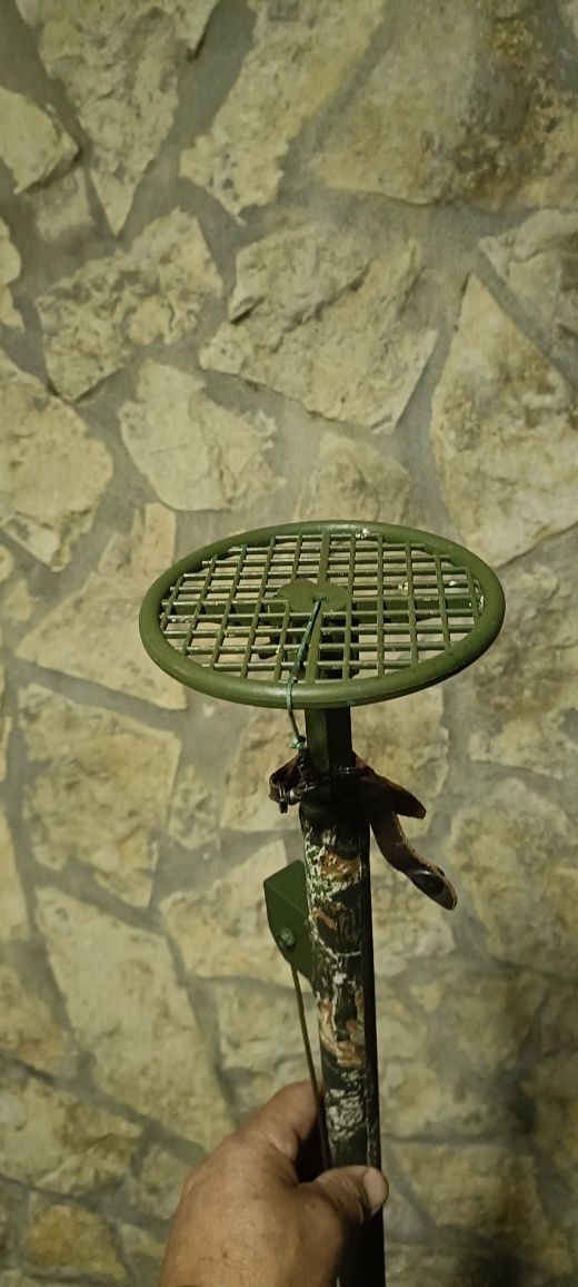 Varas e ponteira para caça os pombos