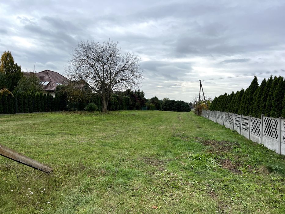 Działka rolno - budowlana , niezabudowana z dostępem do strumienia. WZ