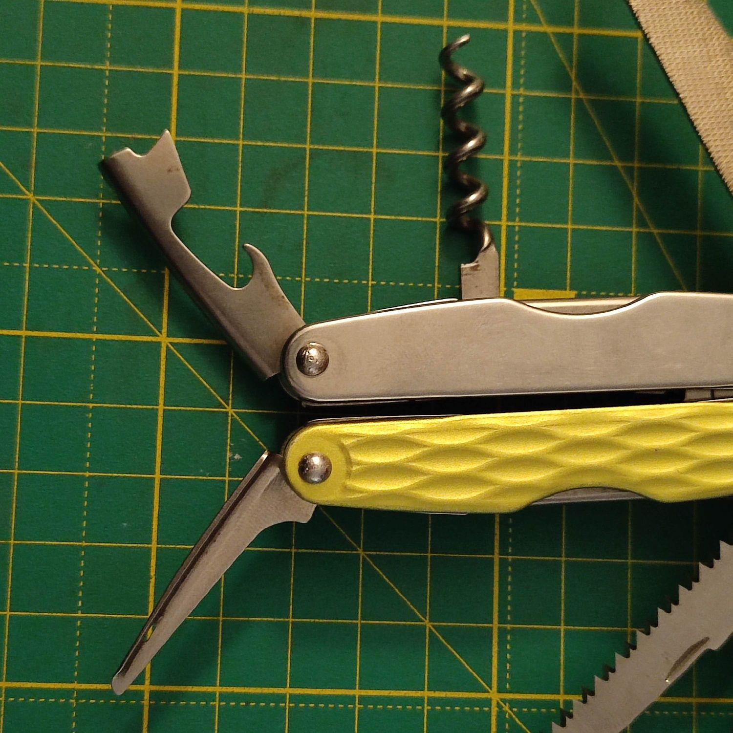 Leatherman Juice XE6 moss green 2gen