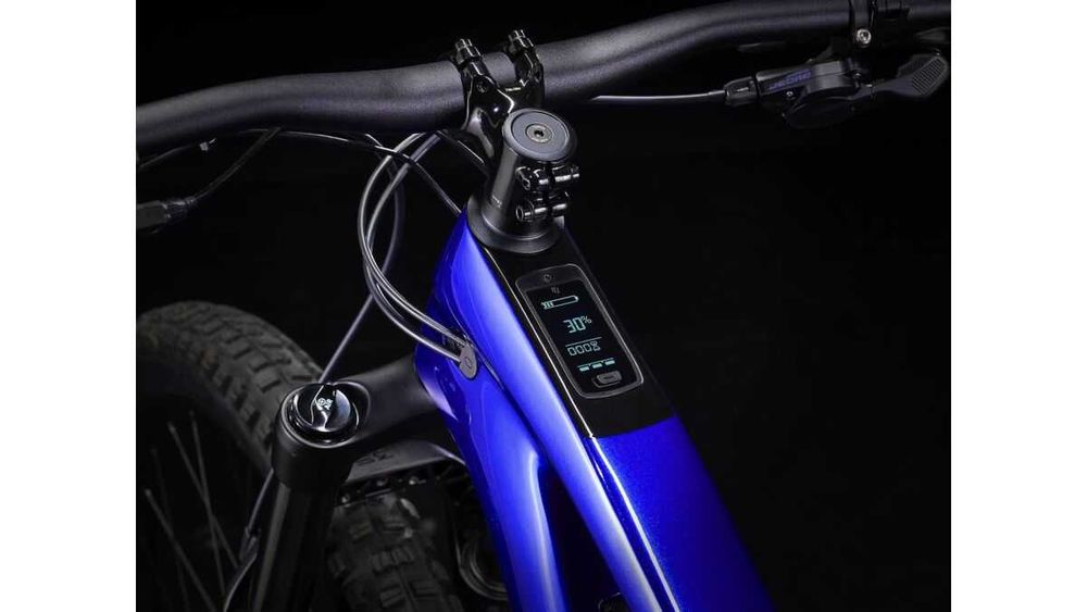 Rower elektryczny Trek Fuel EXe 9.5 L Hex Blue testowy