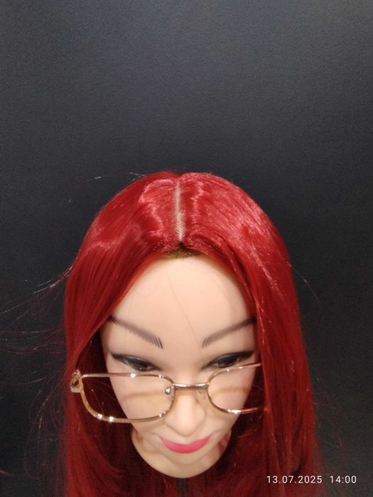 Peruka Siudus. Włosy delikatnie falowane, długie