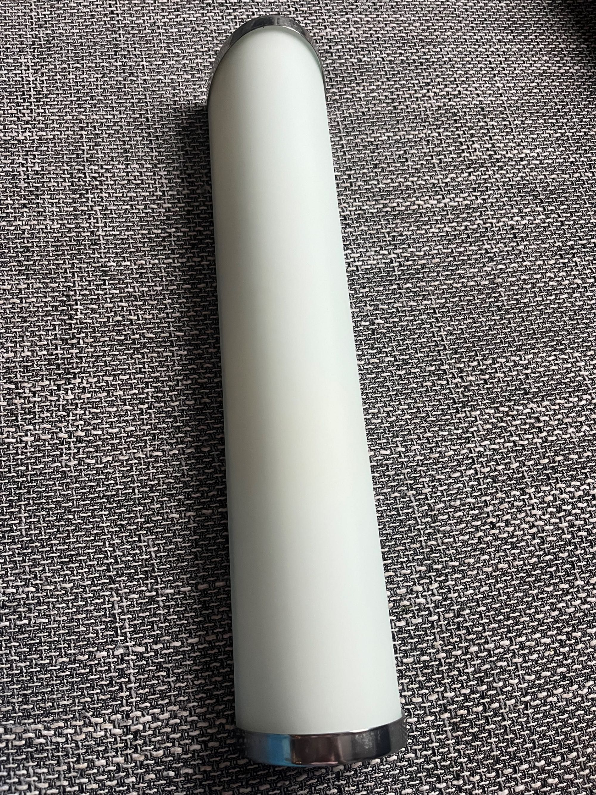 Lampa łazienkowa podłużna