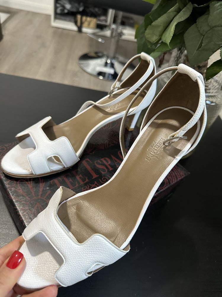 Босоніжки Hermes білі жіночі
