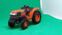 Traktor Kubota jak siku Britains universal hobbies 1:32