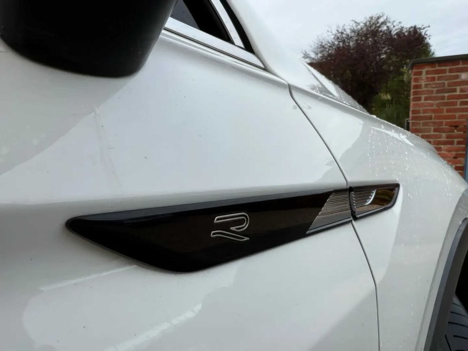 Volkswagen Tiguan      2022