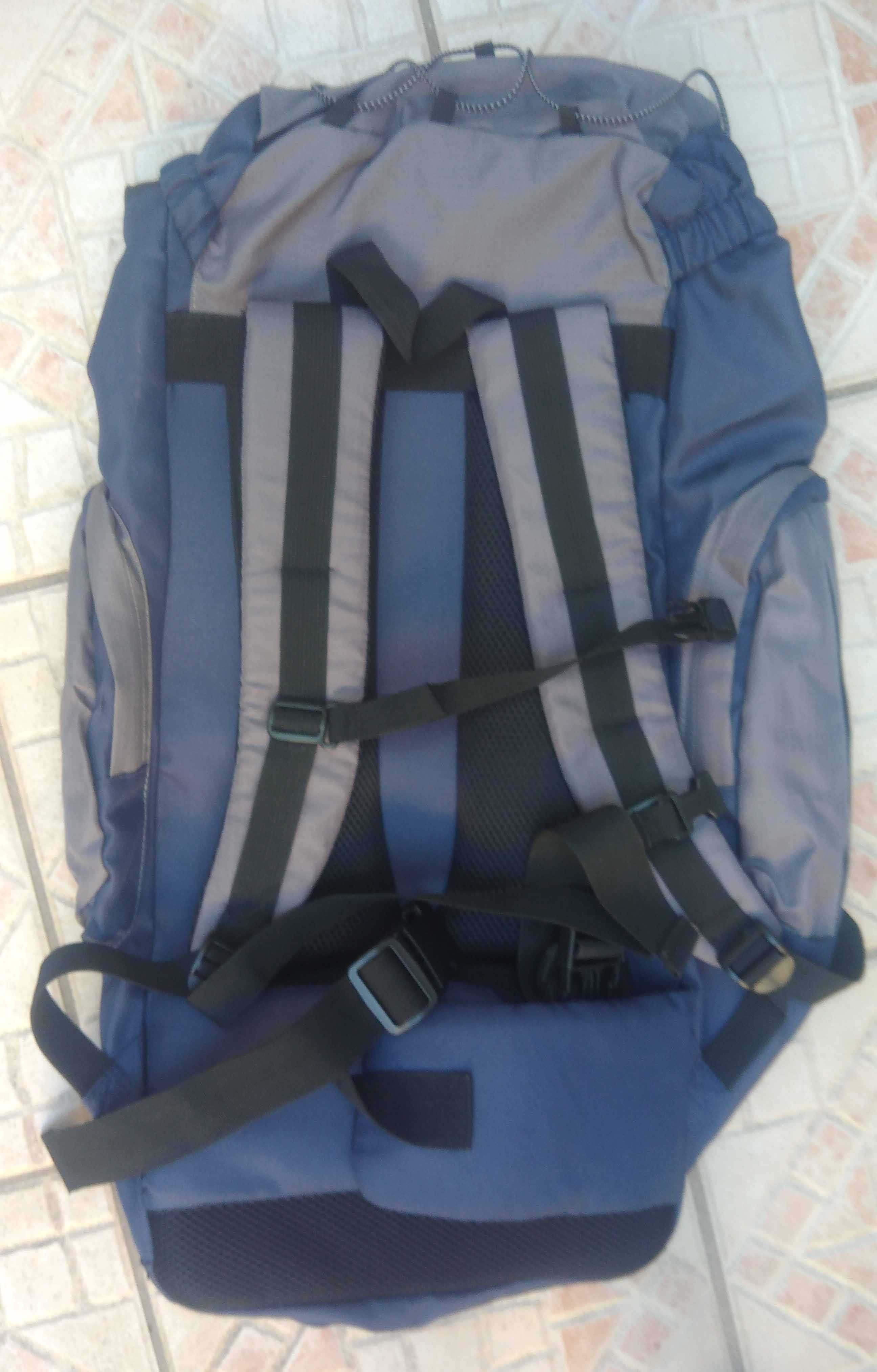 Mochila Campismo 65L PLECAK (nova)