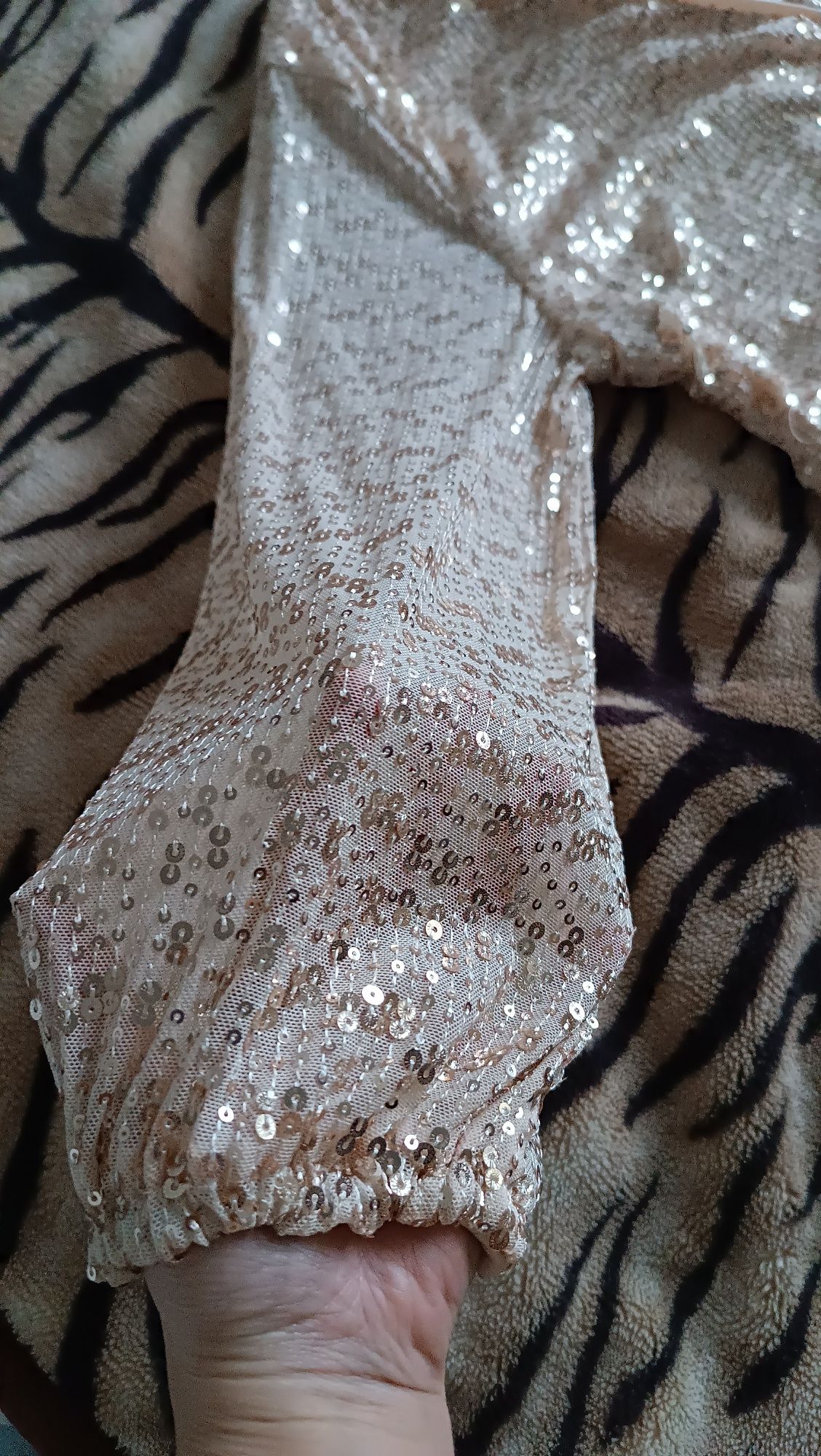 Sukienka cekiny Eilly Bazar NOWA