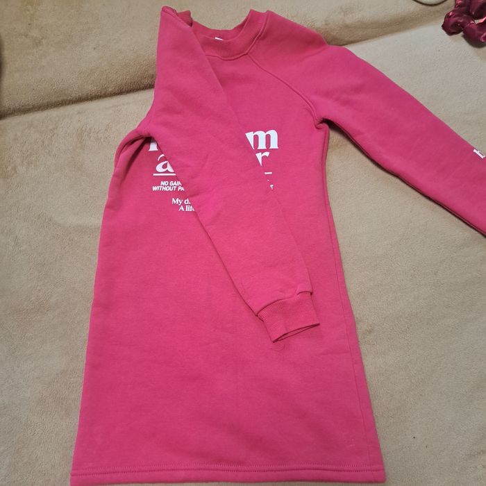 Продам теплу гарну сукню для дівчинки