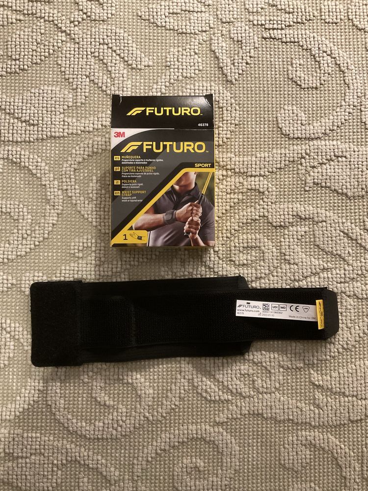 Suporte para punho com tira ajustável