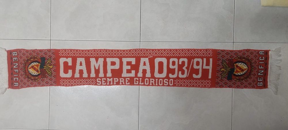 cachecol do Benfica  Campeao anoss 90