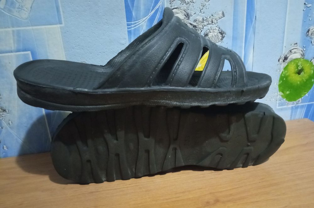 Продам мужскую обувь-38,41,42 р-ррв