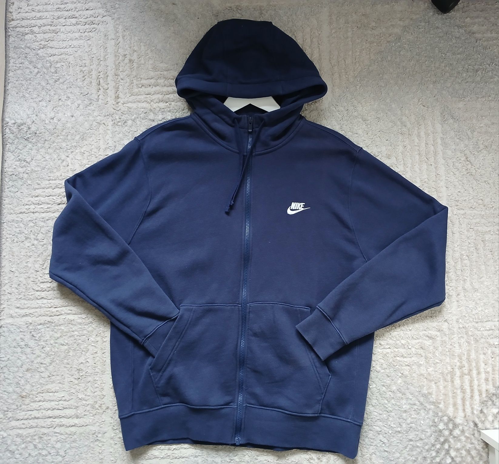 Nike, granatowa bluza rozmiar L