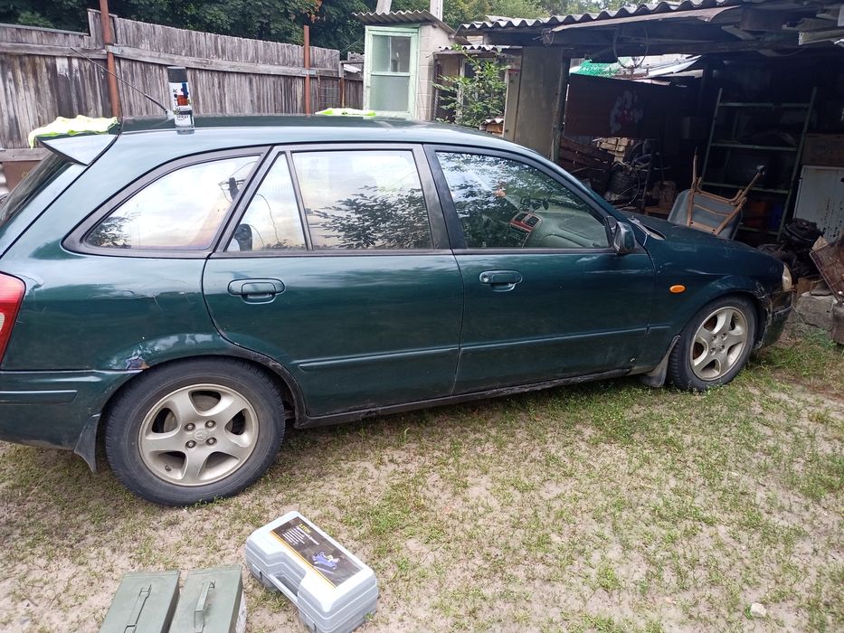 Продам Мазду 323 ф