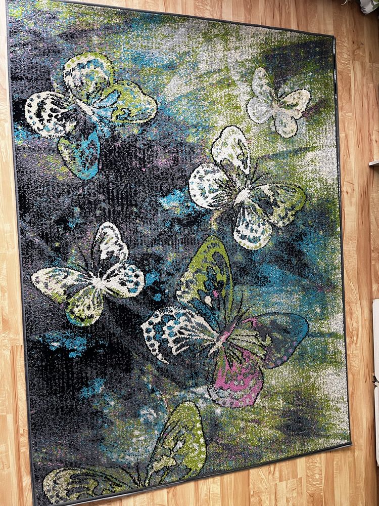 Dywan szary wym. 160x220 cm.