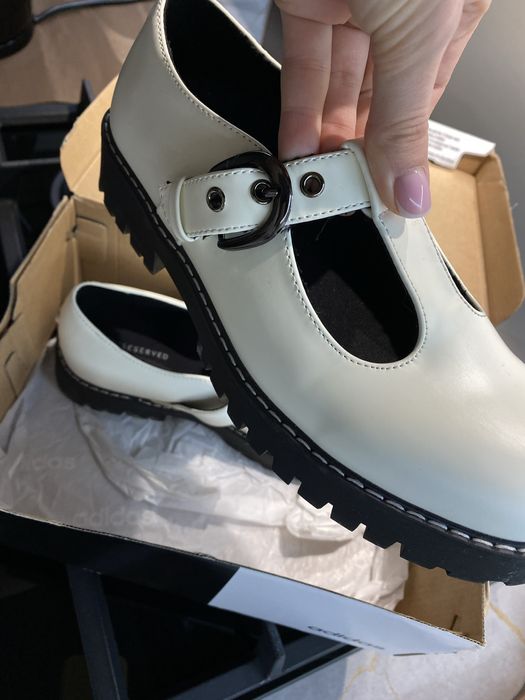 Лофери з пряжкою