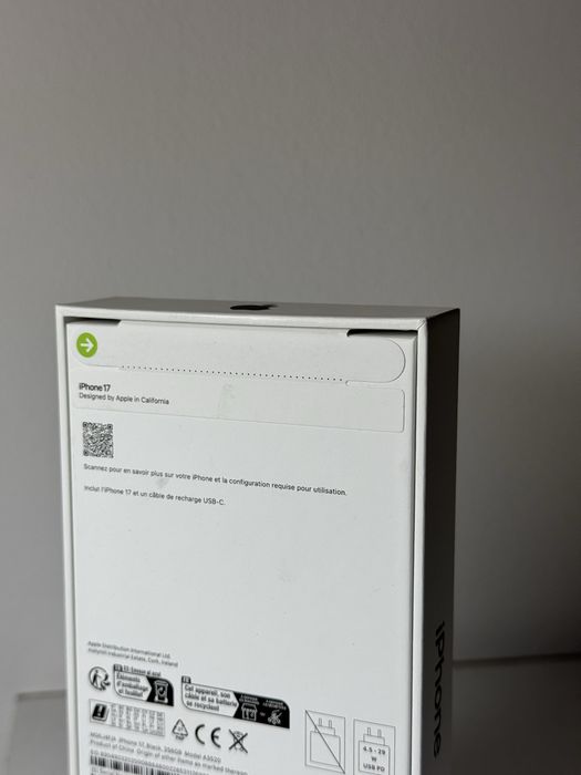 iPhone 17 256GB Preto - Selado