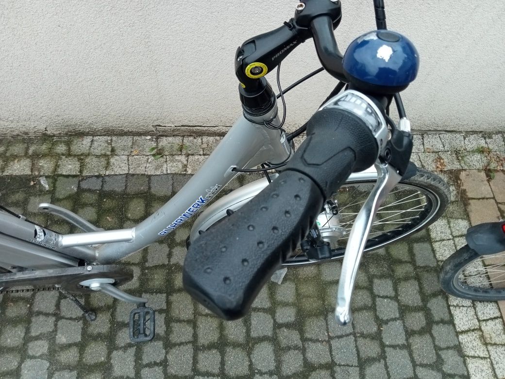 Rower elektryczny damka ruhrwerk ,24 v,250w, uszkodzona
