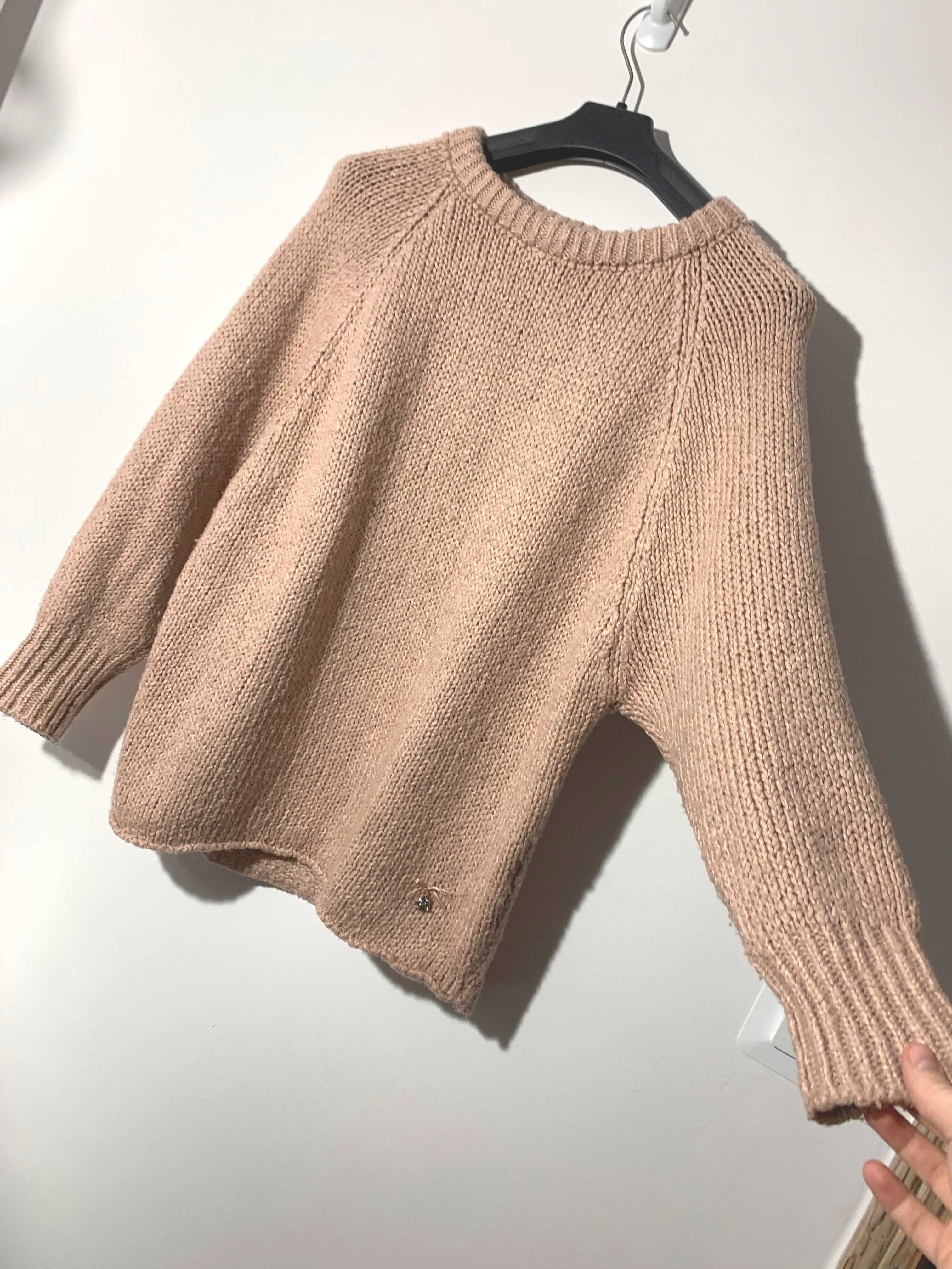 sweter M L pudrowy róż wełna oversize ciepły basic wełniany klasyczny