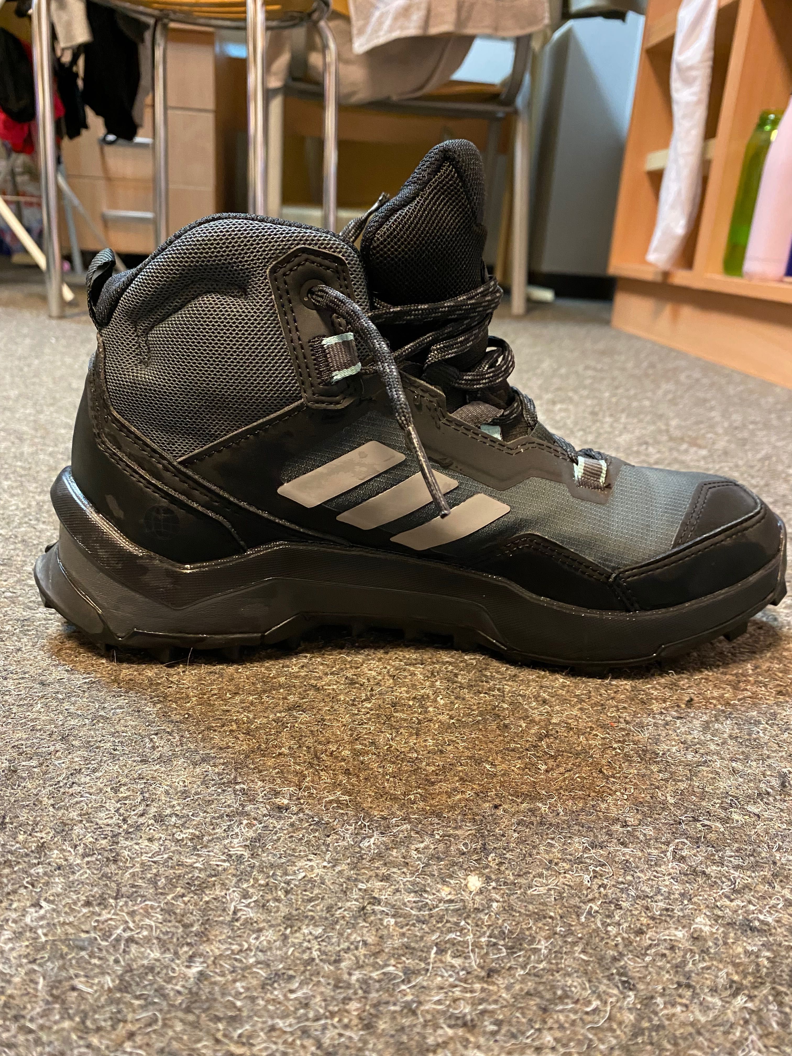 Buty trackingowe