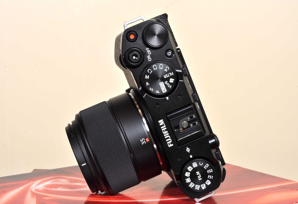 Fuji X-M5 + Fuji Xc 35mm F: 2.0. Novo, fatura/garantia
