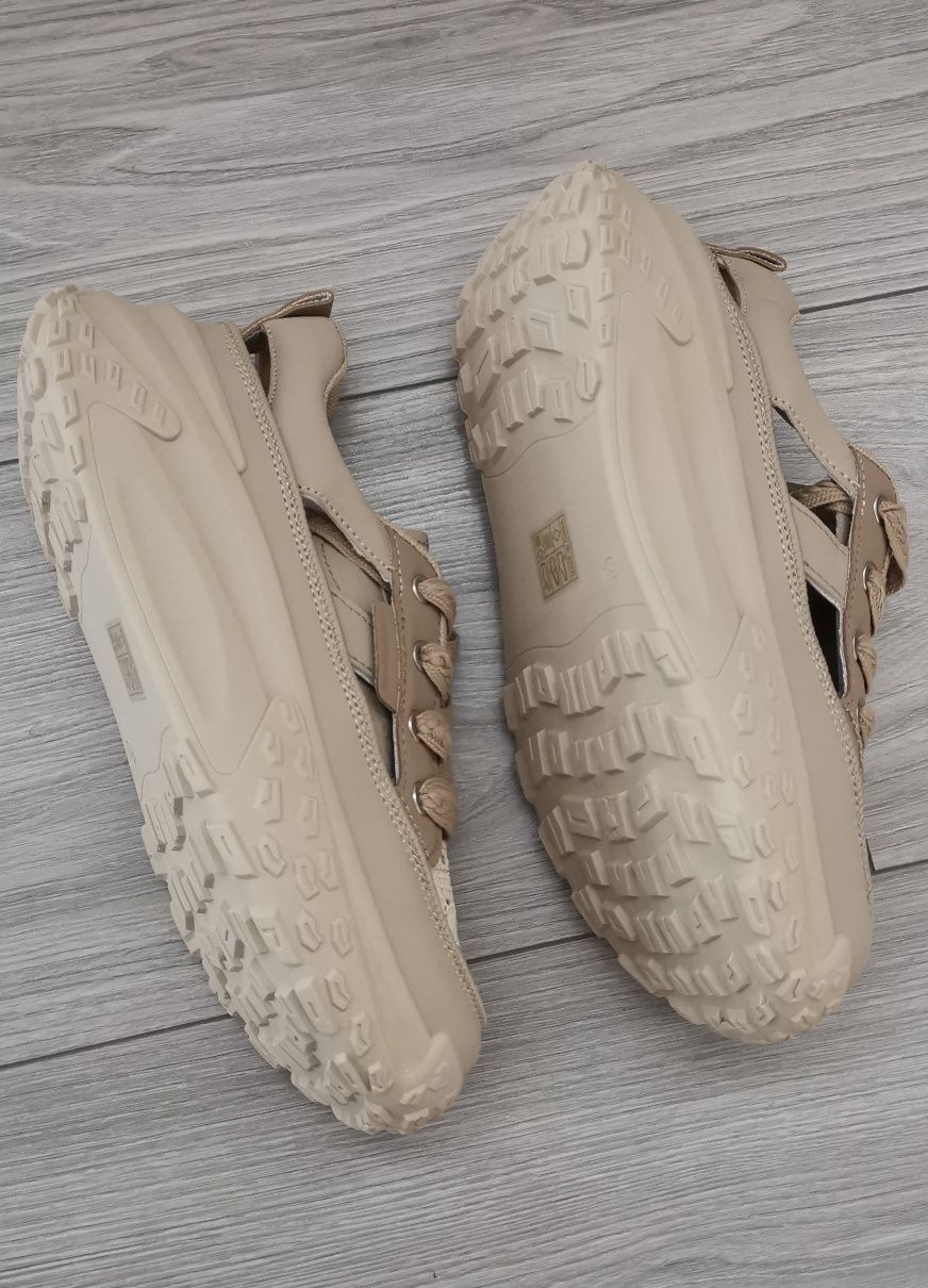 Letnie adidasy beżowe roz 39