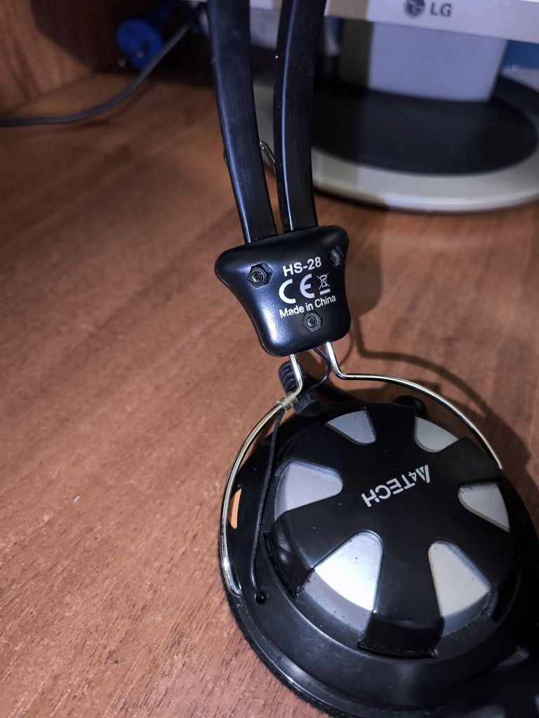 Продам навушники А4tech HS-28