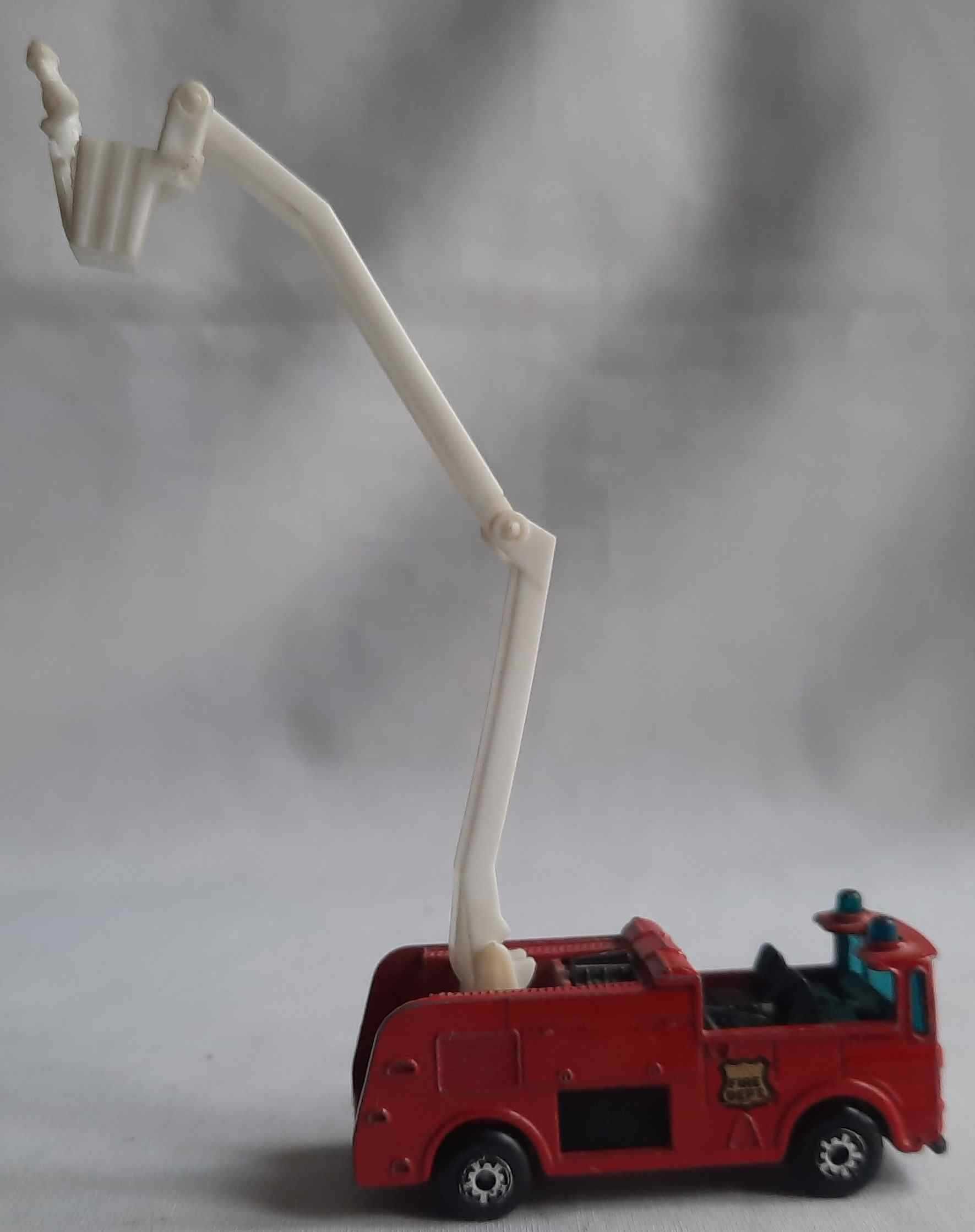 Straż Pożarna MATCHBOX Wóz Strażacki Snorkel Vintage 1981
