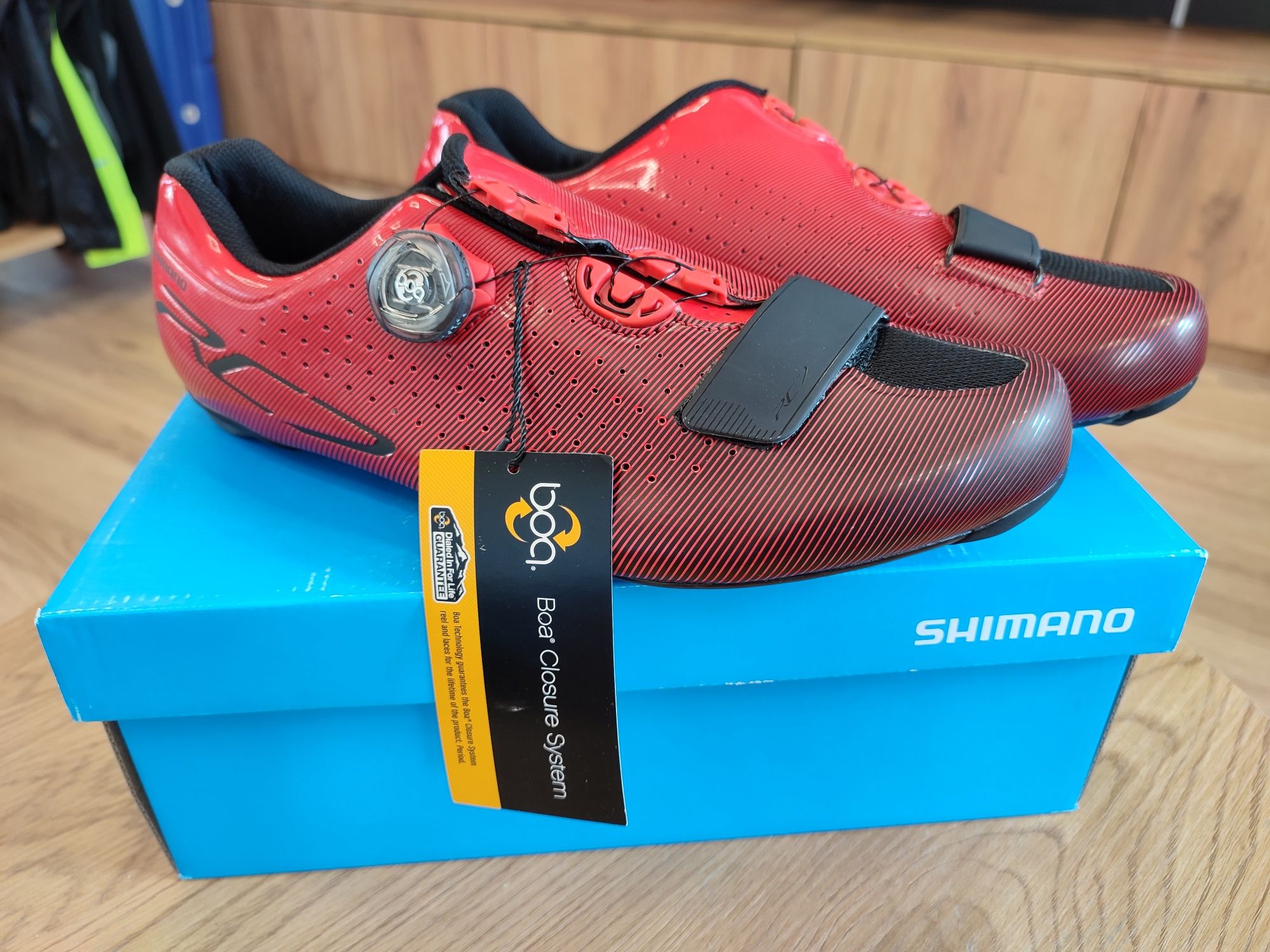 Nowe buty szosowe Shimano SH-RC700, szosa, triathlon, czerwone