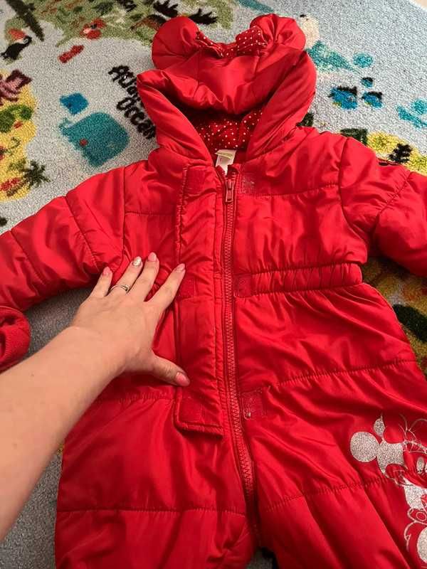 czerwony zimowy kombinezon dla dziewczynki C&A Disney r. 68 cm Minnie