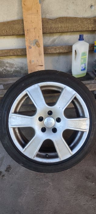 Jantes 17 , 5x108 Ford, mas estavam numa Laguna 2