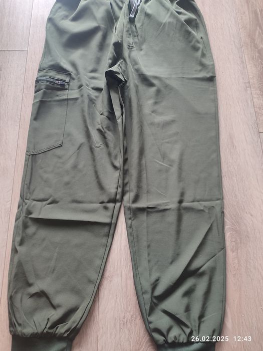 Nowy jasnozielony mundurek medyczny rozmiar S