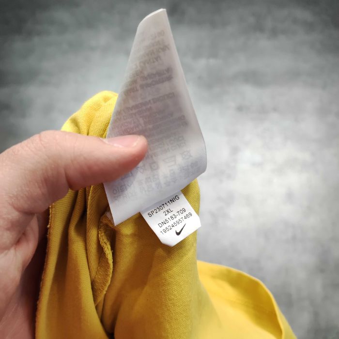 MĘSKA Koszulka Bawełna Duże Logo Nike Grafika Żółta Sportswear Active