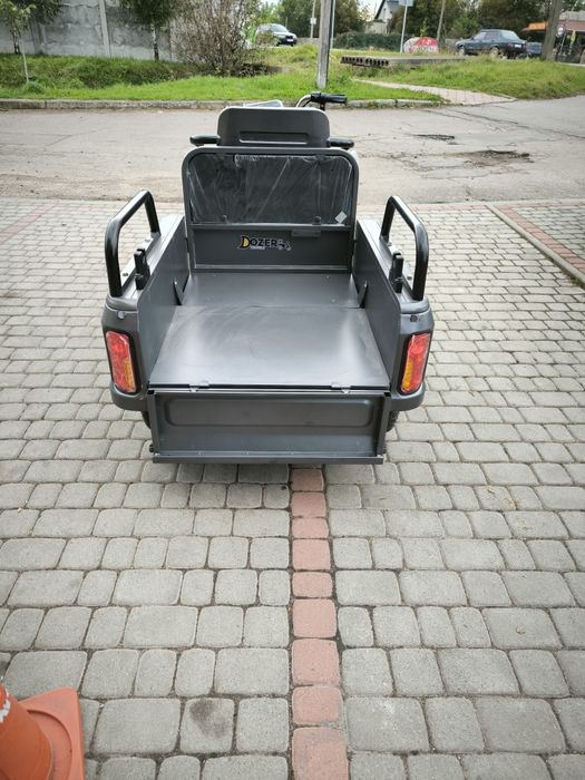 Електротрицикл DOZER Model 6