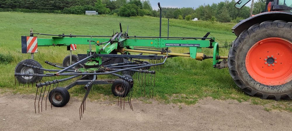 Zgrabiarka Deutz fahr  swat master 6341, dwukaruzelowa