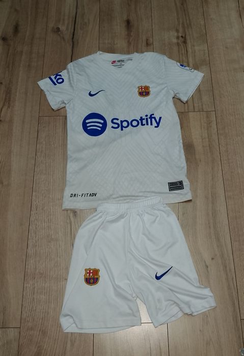 Komplet strój piłkarski 152 Nike FC Barcelona Robert Lewandowski